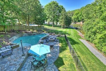 コテージ Sun Up, Sun Down By Avantstay Pool W/ Waterfall