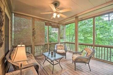 茅舍 Big Canoe Retreat W/ Deck & Golf Course Views