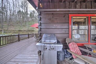 بيت ريفى Ellijay Escape On Briar Creek W/ Hot Tub & Views!