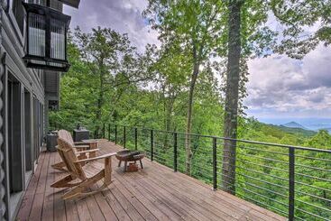 بيت ريفى Luxe Jasper Cabin W/ Deck + Blue Ridge Mtn Views!