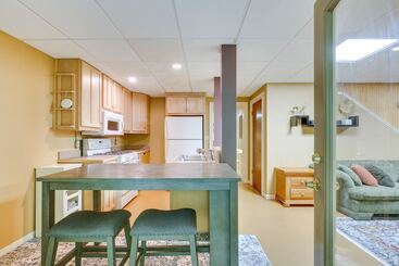 بيت ريفى Pet Friendly Conyers Cabin   23 Miles To Atlanta!