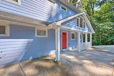 کلبه Stylish College Park Home W/ Private Garden!