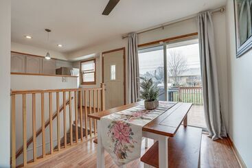 별장 Oakdale Home W/ Deck   7 Mi To Downtown St Paul!