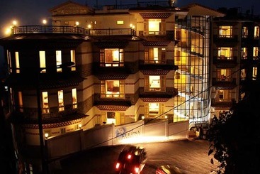 בית מלון כפרי Keepsa Residency