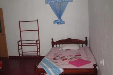 펜션 Ariyawansa Guest House