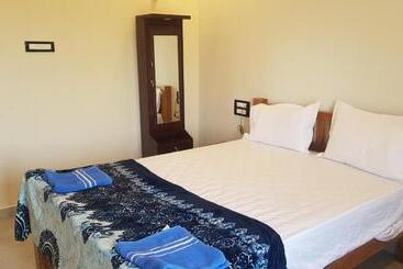 膳宿费 Padmaa Hampi Echo Villa