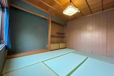 Apart Hotel 福井駅から徒歩2分の1棟貸切民泊 最低限福井駅前