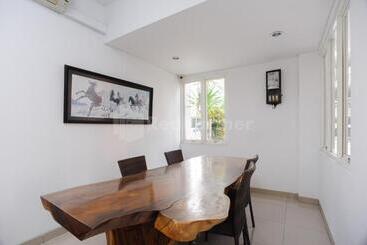 هتل Green Residence 25 Syariah Karawaci Redpartner