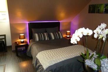 تختخواب و صبحانه Hôtelya   Lille Villeneuve D Ascq