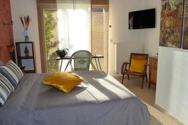 تختخواب و صبحانه Hôtelya   Lille Villeneuve D Ascq