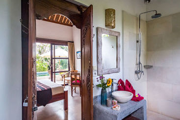 Villa Tibu Indah