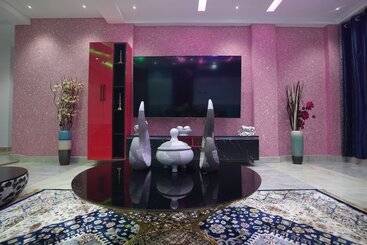 מלון דירות Mercy Royal Heights