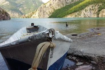 هاستل Rozafa Ferry & Accommodation
