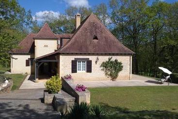 تختخواب و صبحانه Chambres D'hôtes Du Clos De La Dame