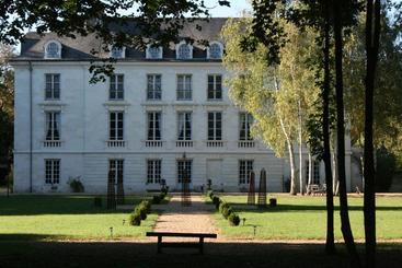 تختخواب و صبحانه Château De Paradis