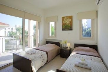 Michelle Pernera Villas