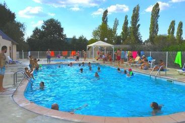 استراحتگاه Aux Portes Des Monts D'aubrac