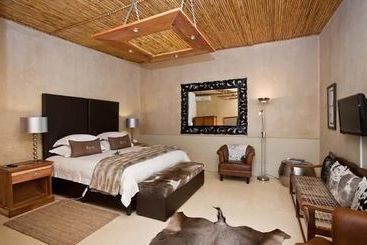 Surval Boutique Olive Estate