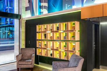 בית מלון כפרי Rydges Perth Kings Square