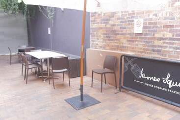 National Hotel Toowoomba