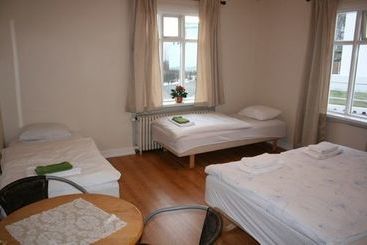 پانسیون Akurinn Guesthouse