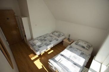 پانسیون Akurinn Guesthouse