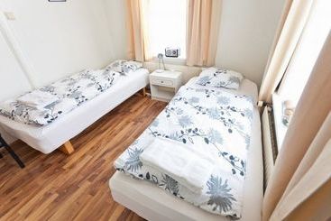 پانسیون Akurinn Guesthouse