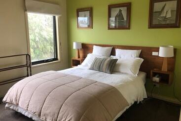 Bed and Breakfast Port Boutique Accommodation