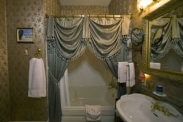 تختخواب و صبحانه Port City Victorian Inn