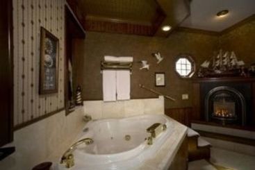 تختخواب و صبحانه Port City Victorian Inn