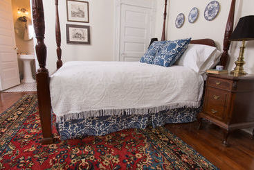 تختخواب و صبحانه The Guest House At Gulfport Landing