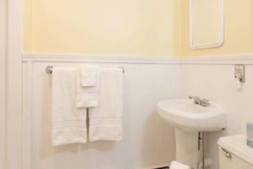 تختخواب و صبحانه Kennebec Inn