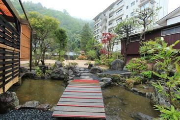 ریوکان Misasa Onsen Toenkan