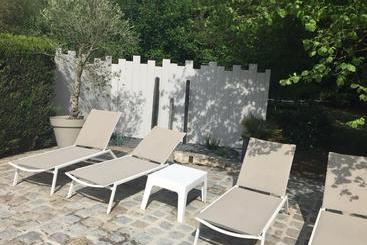 تختخواب و صبحانه Maison D'hôtes Moulin Saint Julien