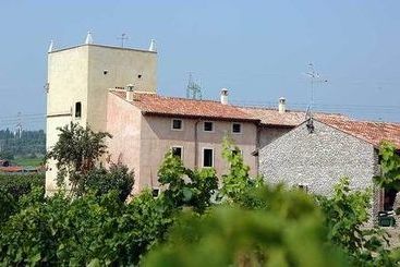 هتل Agriturismo Nicobresaola