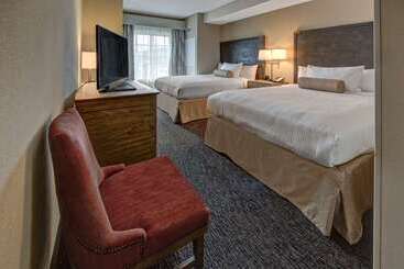 Отель Black Fox Lodge Pigeon Forge, Tapestry Collection By Hilton