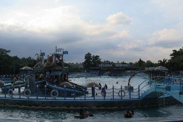 ホテル D Leonor Inland Resort And Adventure Park