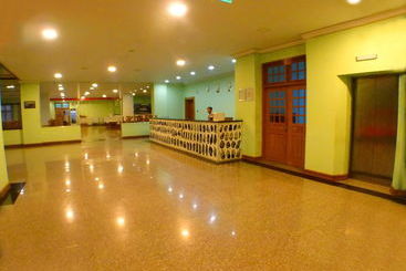 هتل Jade Royal  Monywa