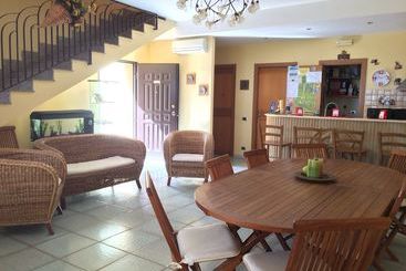 B&b Arcadias