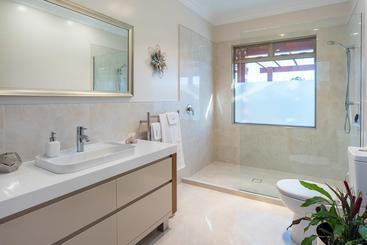 تختخواب و صبحانه Aldaha Luxury Accommodation
