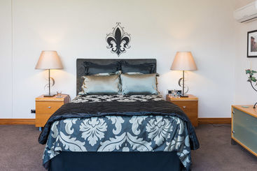 تختخواب و صبحانه Aldaha Luxury Accommodation