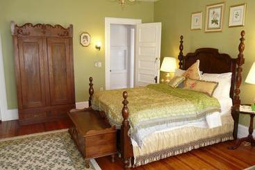Berkeley House Bed & Breakfast