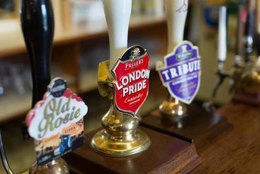 Brent Knoll Inn
