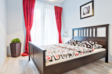 Very Berry   Orzeszkowej 16   Mtp Apartment, Parking, Check In 24h