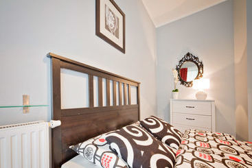 Very Berry   Orzeszkowej 16   Mtp Apartment, Parking, Check In 24h