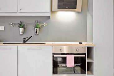Very Berry   Orzeszkowej 16   Mtp Apartment, Parking, Check In 24h