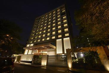 Genesis Hotel Near Mumbai Airport