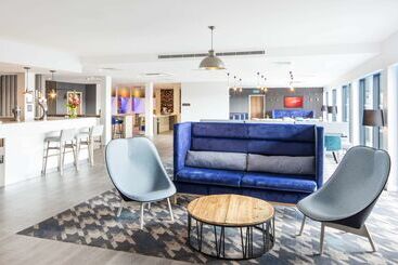 בית מלון כפרי Hampton By Hilton Humberside Airport