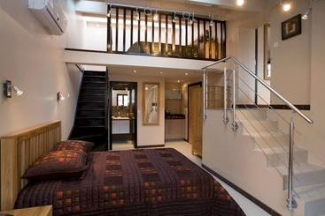 Suites Coronell d'En Vila