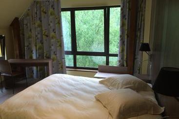 تختخواب و صبحانه Chambres D'hotes Chez Marie